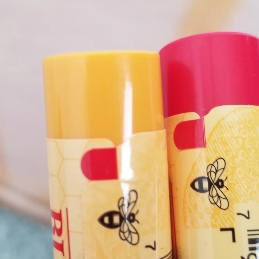 BURT'S BEES Lip Balm Bundle of 2 Moisturizing Beeswax Vit E Strawberry